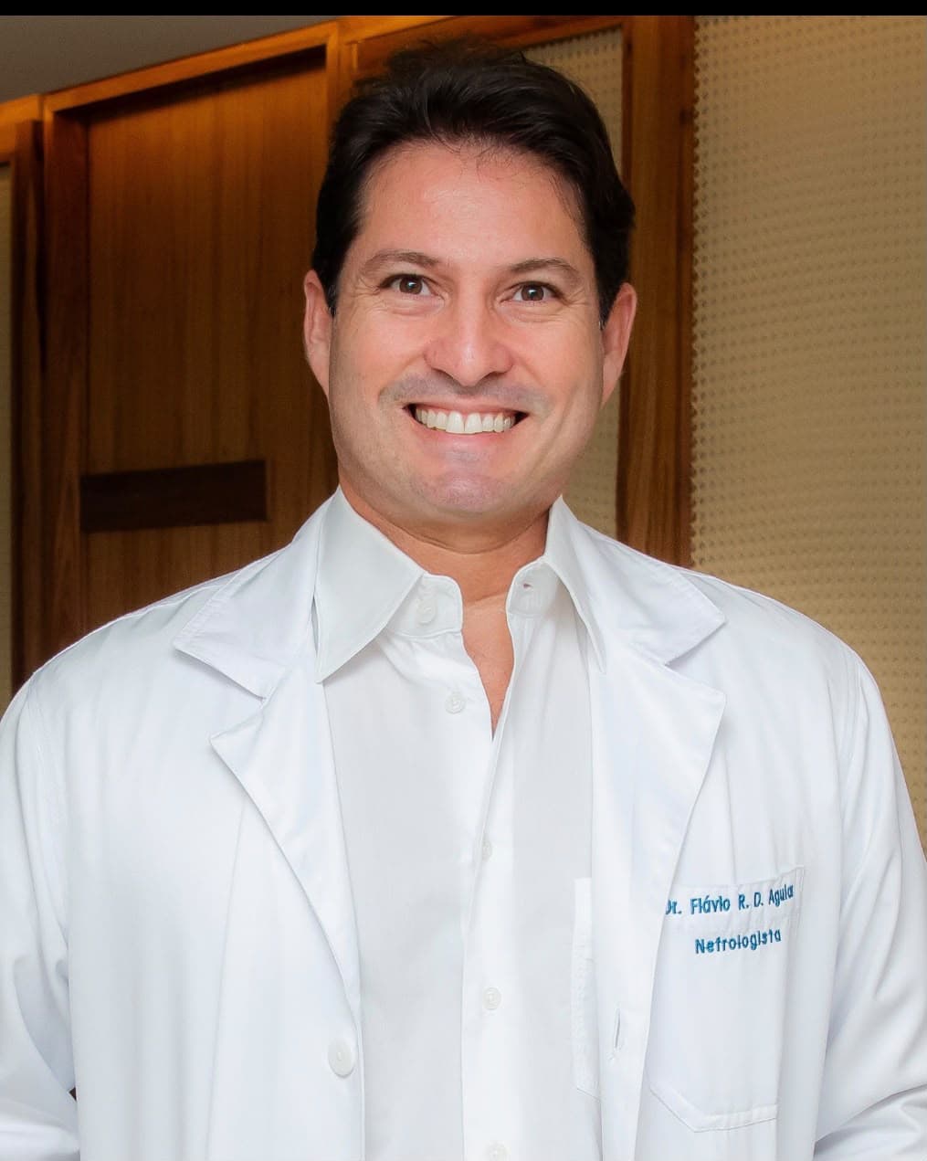 Foto de Dr. Flávio Dantas, Médico Nefrologista